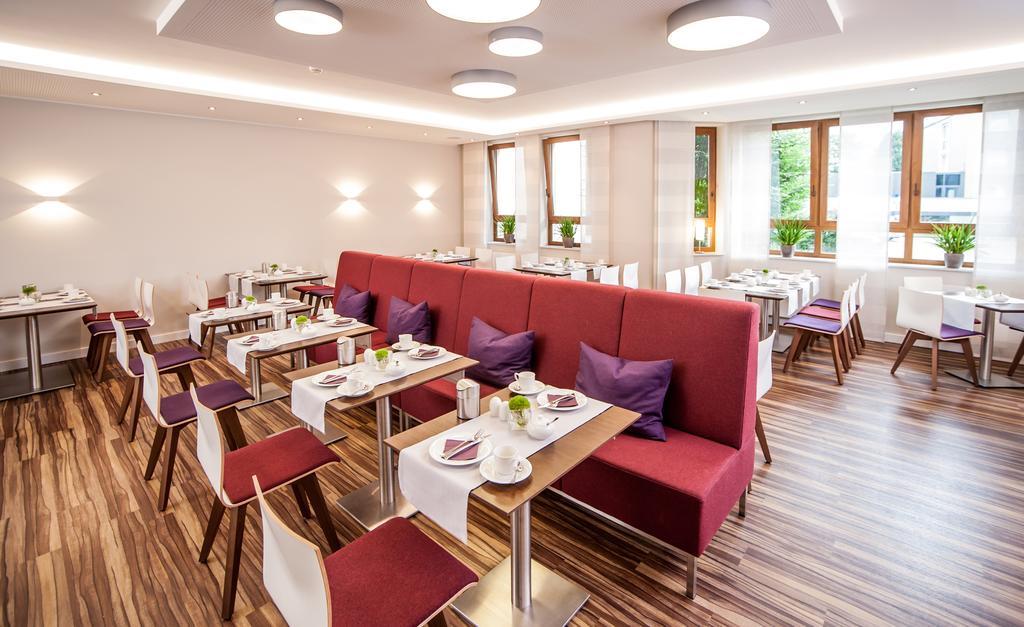 Hotel Hollmann Halle  Exteriör bild